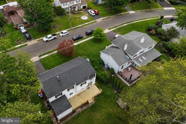 1104 GORSON DR, Warminster, PA 18974