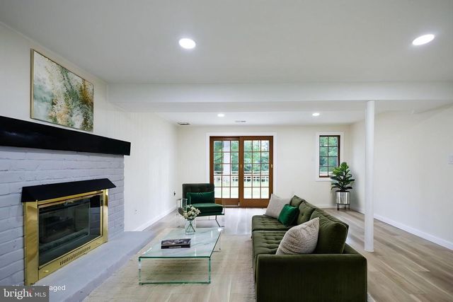 1104 GORSON DR, Warminster, PA 18974