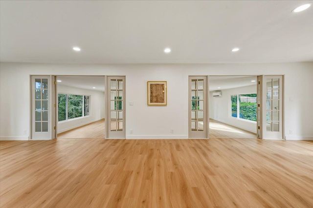 10365 Hanging Wall Dr, Grass Valley, CA 95945