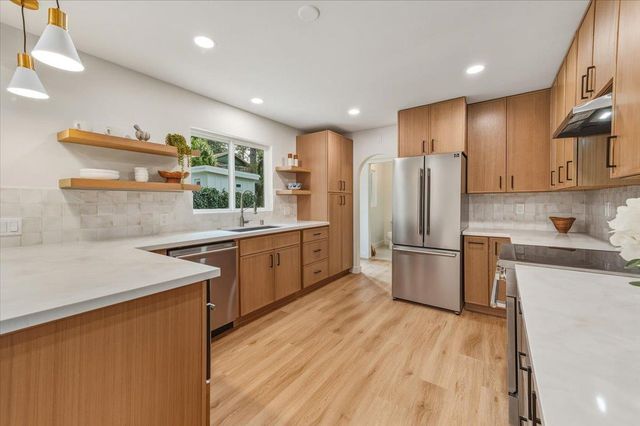 10365 Hanging Wall Dr, Grass Valley, CA 95945