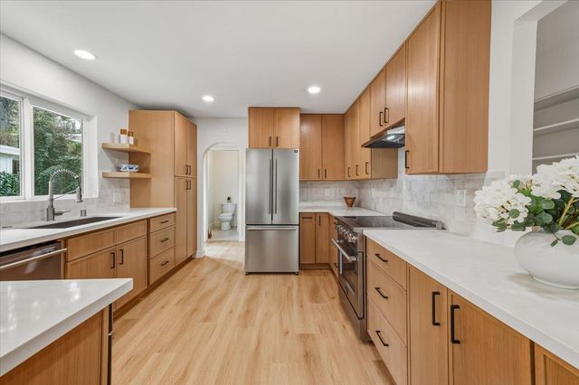 10365 Hanging Wall Dr, Grass Valley, CA 95945