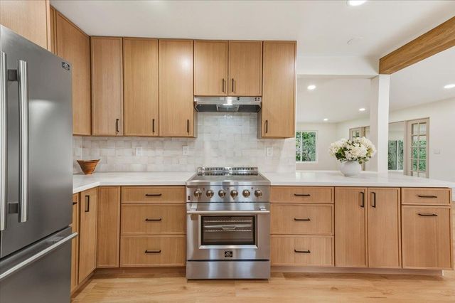 10365 Hanging Wall Dr, Grass Valley, CA 95945