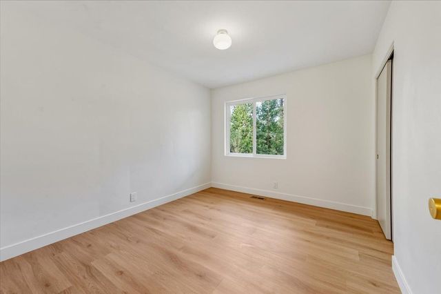 10365 Hanging Wall Dr, Grass Valley, CA 95945