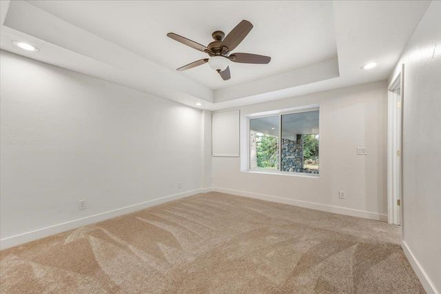 10365 Hanging Wall Dr, Grass Valley, CA 95945