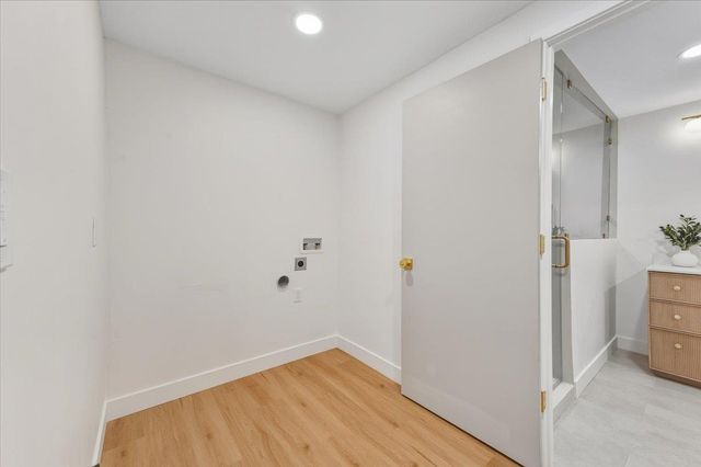 10365 Hanging Wall Dr, Grass Valley, CA 95945