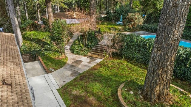 10365 Hanging Wall Dr, Grass Valley, CA 95945