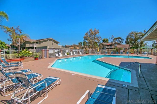 17533 Fairlie Rd, Rancho Bernardo, CA 92128
