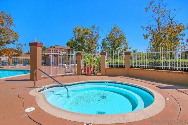 17533 Fairlie Rd, Rancho Bernardo, CA 92128