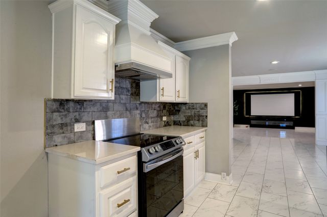 1409 Waterford Drive, Little Elm, TX 75068