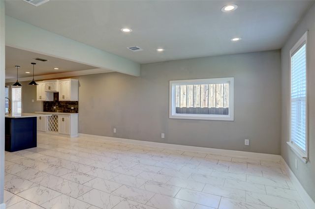 1409 Waterford Drive, Little Elm, TX 75068