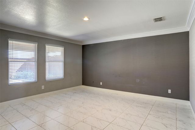 1409 Waterford Drive, Little Elm, TX 75068