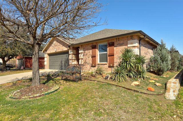 1409 Waterford Drive, Little Elm, TX 75068