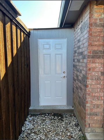 1409 Waterford Drive, Little Elm, TX 75068