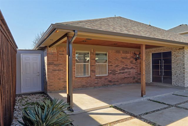 1409 Waterford Drive, Little Elm, TX 75068