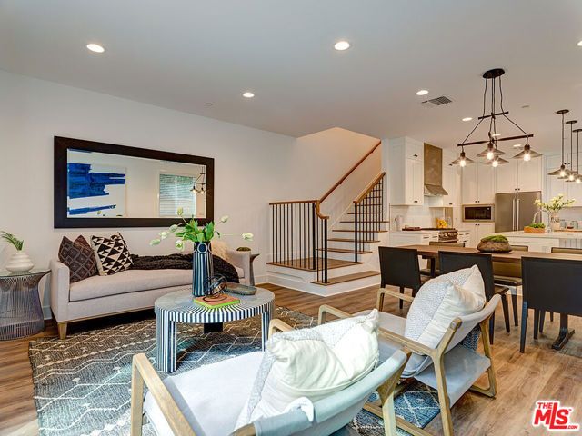 829 N Orange Grove Avenue, Los Angeles, CA 90046