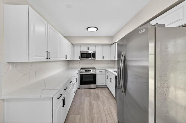 413 COUNTRY CLUB DRIVE, Oldsmar, FL 34677