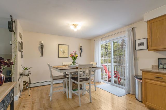 18 Essex Drive, Raymond, NH 03077