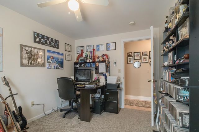 18 Essex Drive, Raymond, NH 03077