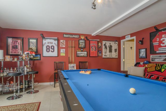 18 Essex Drive, Raymond, NH 03077