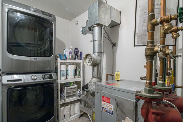 18 Essex Drive, Raymond, NH 03077