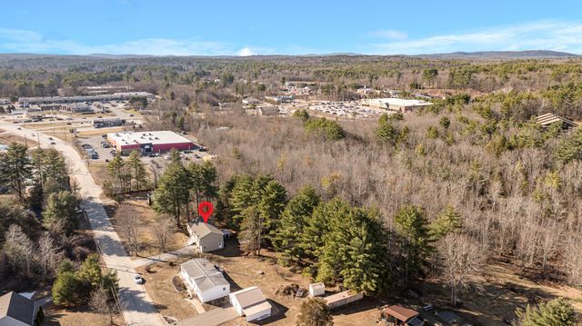 18 Essex Drive, Raymond, NH 03077