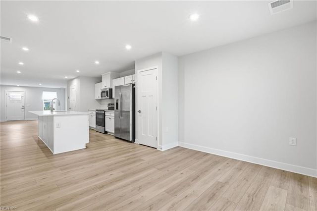 7273 Peyton Randolph LN, New Kent, VA 23124