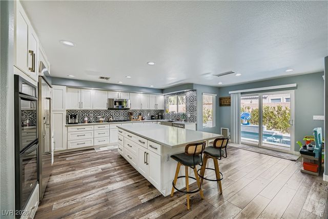 4104 Fabulous Finches Avenue, North Las Vegas, NV 89084