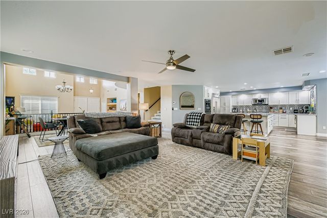 4104 Fabulous Finches Avenue, North Las Vegas, NV 89084