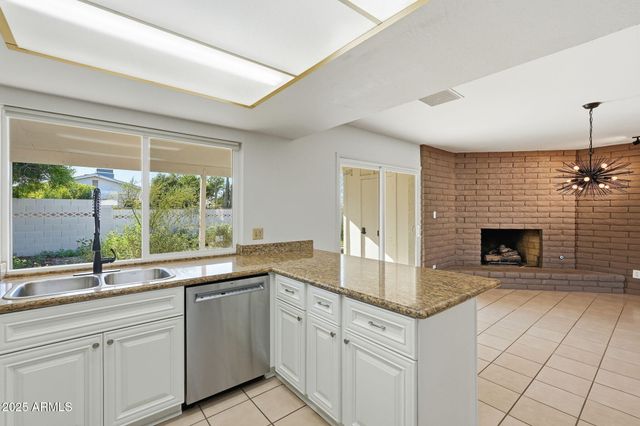 1321 E TOWNLEY Avenue, Phoenix, AZ 85020