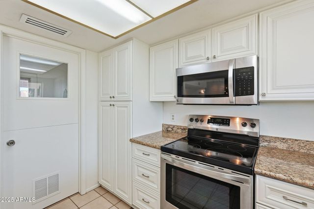 1321 E TOWNLEY Avenue, Phoenix, AZ 85020