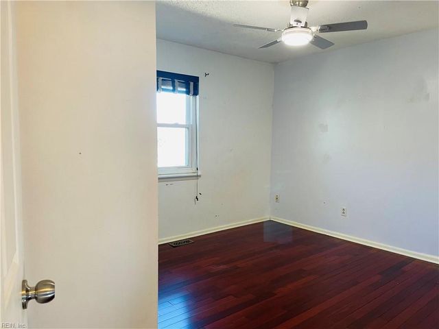 3520 Alister CT, Virginia Beach, VA 23453