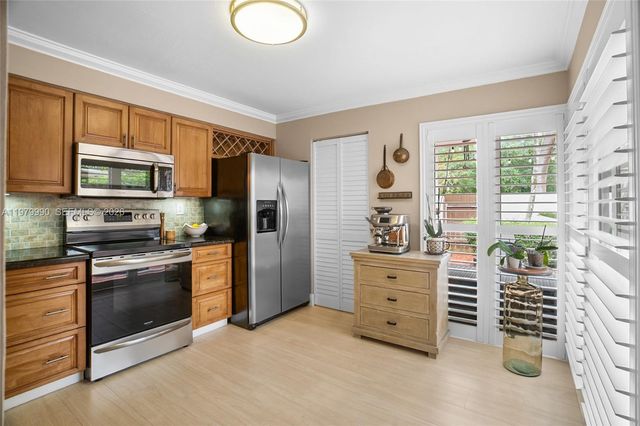 10978 SW 75th Ter, Miami, FL 33173