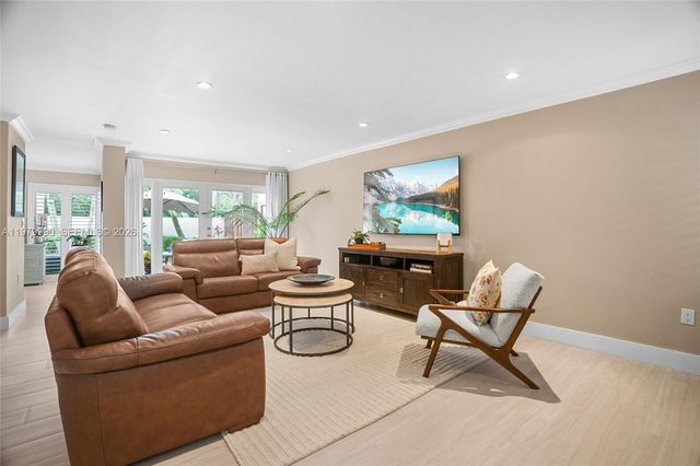 10978 SW 75th Ter, Miami, FL 33173