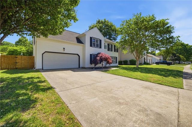 5556 Del Park Ave, Virginia Beach, VA 23455