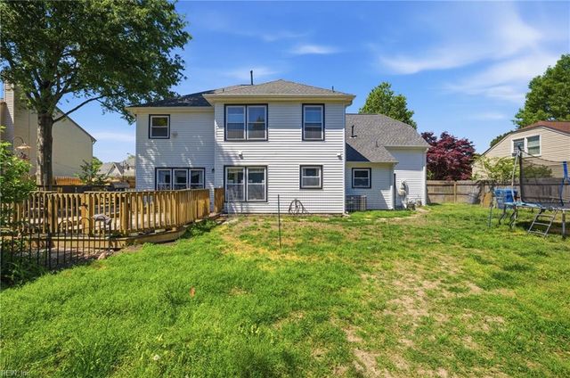 5556 Del Park Ave, Virginia Beach, VA 23455