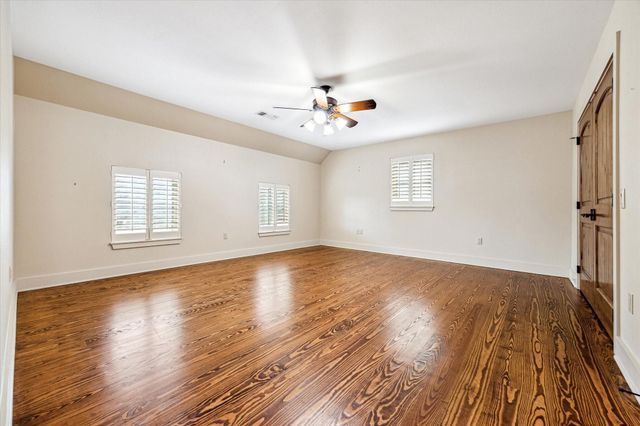 1661 Guenther Road, La Grange, TX 78945