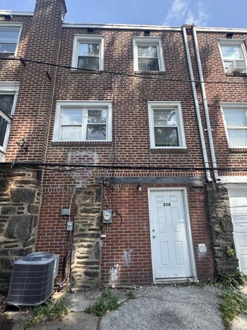 216 W WASHINGTON AVE, Clifton Heights, PA 19018