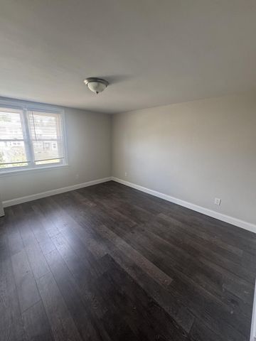 216 W WASHINGTON AVE, Clifton Heights, PA 19018