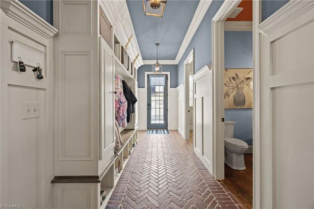 8609 Scoggins Road, Oak Ridge, NC 27310