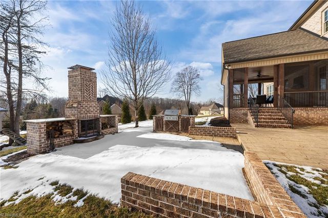 8609 Scoggins Road, Oak Ridge, NC 27310