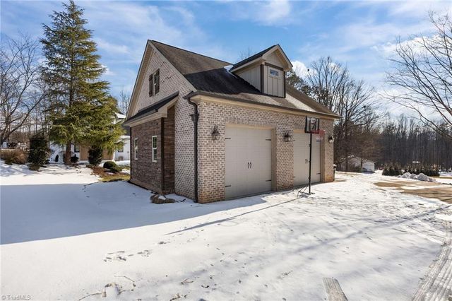 8609 Scoggins Road, Oak Ridge, NC 27310