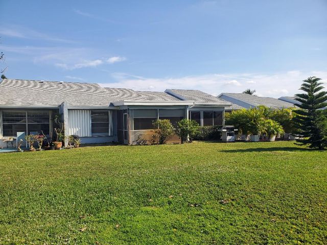 4195 Lucerne Villas Lane, Lake Worth, FL 33467