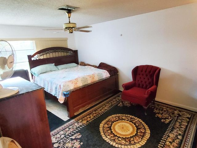 4195 Lucerne Villas Lane, Lake Worth, FL 33467