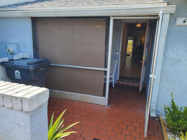 4195 Lucerne Villas Lane, Lake Worth, FL 33467