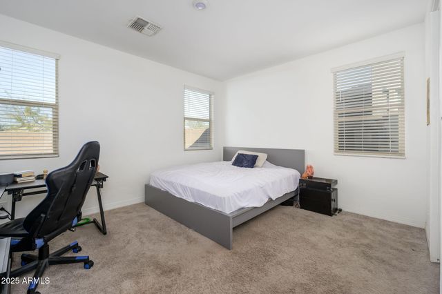 9138 W SELLS Drive, Phoenix, AZ 85037