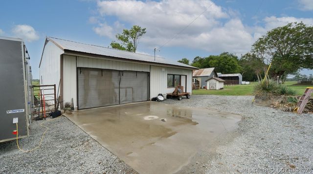 59300 E 170 Road, Fairland, OK 74343