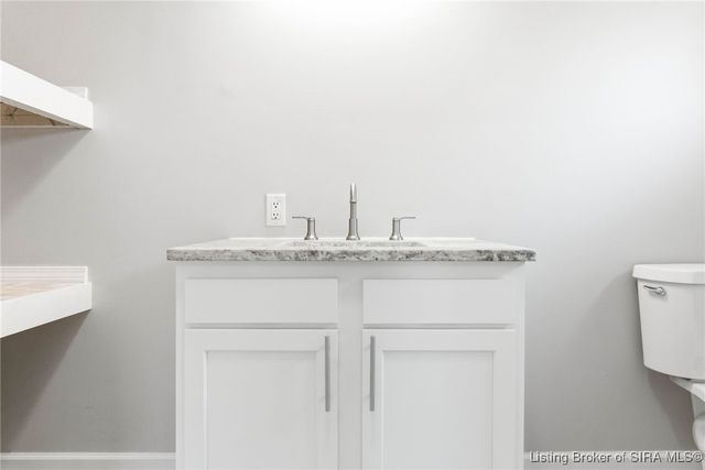 307 S Lawnview Drive, Austin, IN 47102