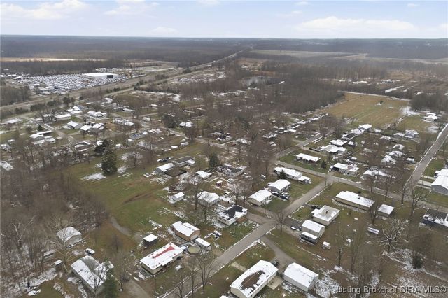 307 S Lawnview Drive, Austin, IN 47102