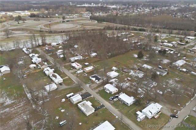 307 S Lawnview Drive, Austin, IN 47102