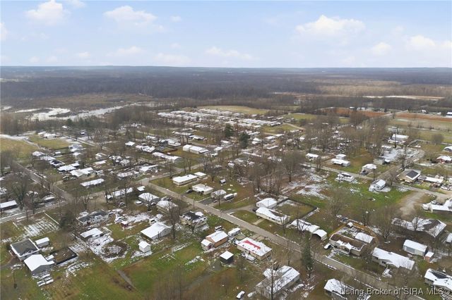 307 S Lawnview Drive, Austin, IN 47102